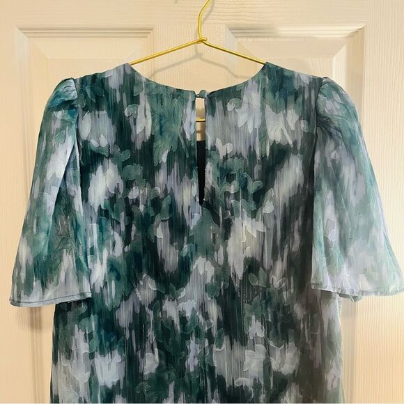 Abby Glass Elegant Green Patterned Women's Blouse - Picture 7 of 9
